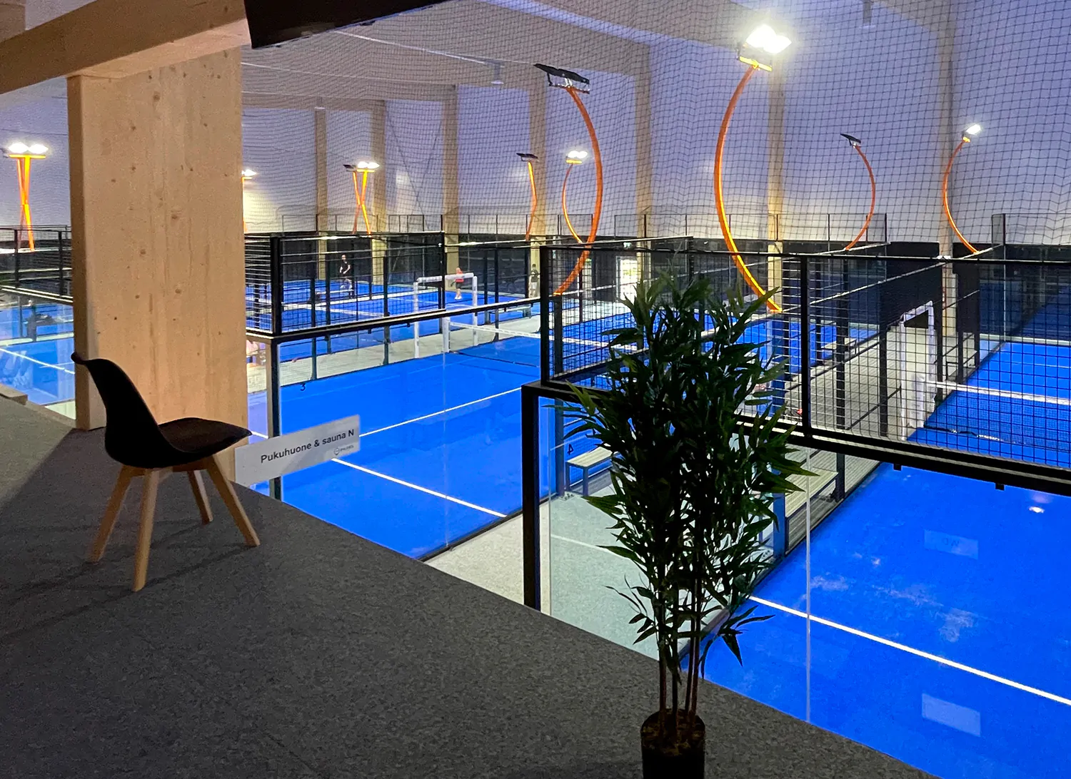 panoramic_padelcourt_indoor_mondo_supercourt2