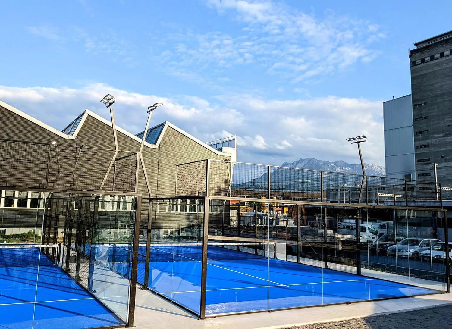panoramic_padelcourt_swiss